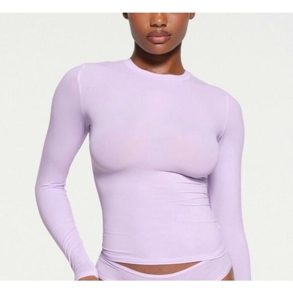 Skims Long Sleeve Crew Neck Top Lavender Lilac Fits Everyone Size Small - Picture 1 of 4